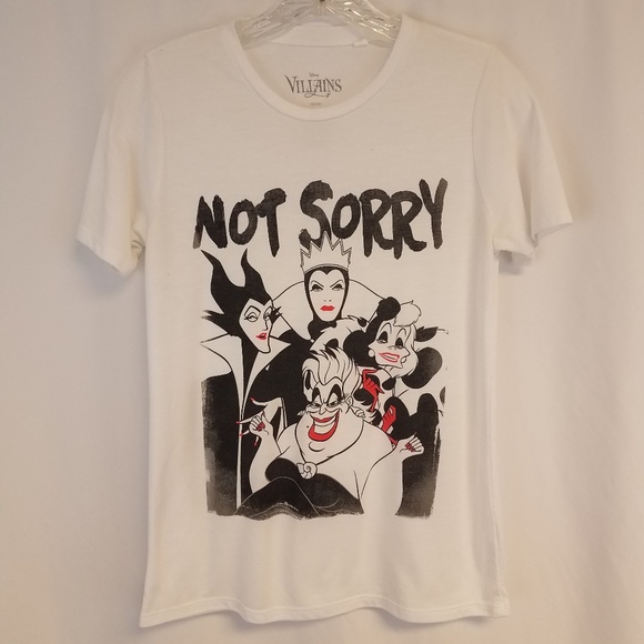 Disney Tops - 🖤3for$25 Villians disney graphic tee c21
